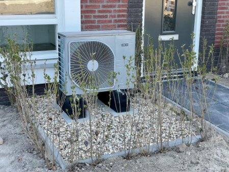 Installation einer Wärmepumpe in einem Einfamilienhaus
